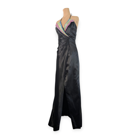 Elegant Formal Sequined Black Satin Plunge V-neck Gown ~ Size 8 NEW - Picture 1 of 9